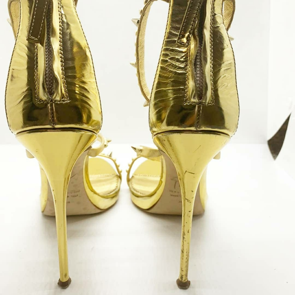 GOLD STUDDED Giuseppe Stilettos - Picture 4 of 4